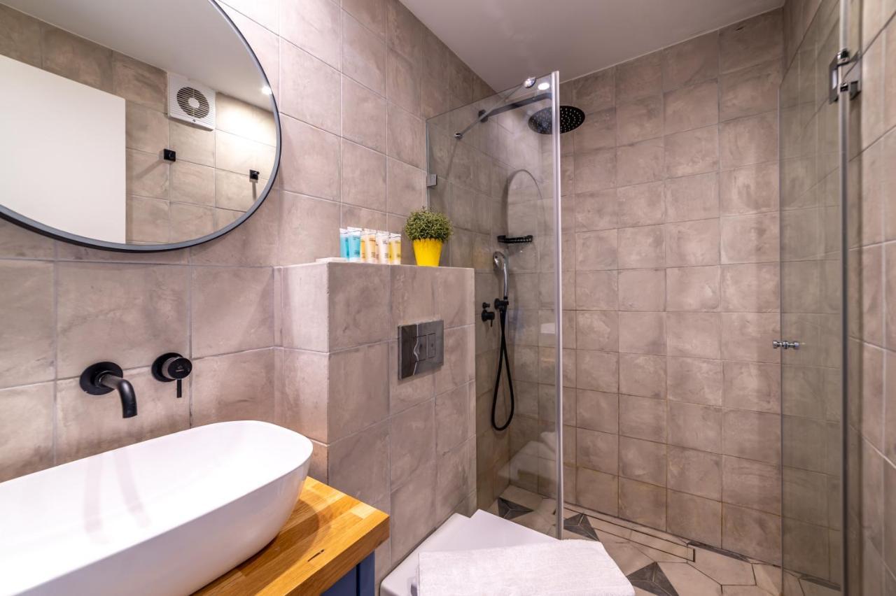 The Six Days Stylish One Bedroom Apartments Eilat Esterno foto