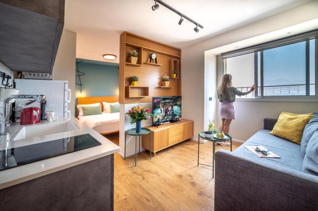 The Six Days Stylish One Bedroom Apartments Eilat Esterno foto